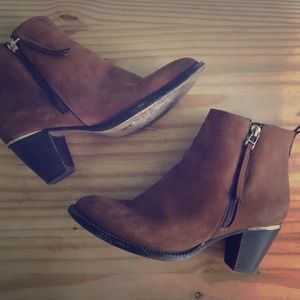 Steve Madden Wantagh Ankle Bootie in Cognac